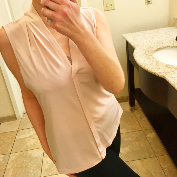 NWT Calvin Klein Pleated V-Neck Suit Shell, size L - Picture 3 of 8